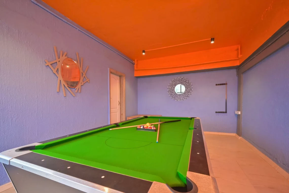 6 BHK Turf Villa in Lonavala with Sports theme rooms