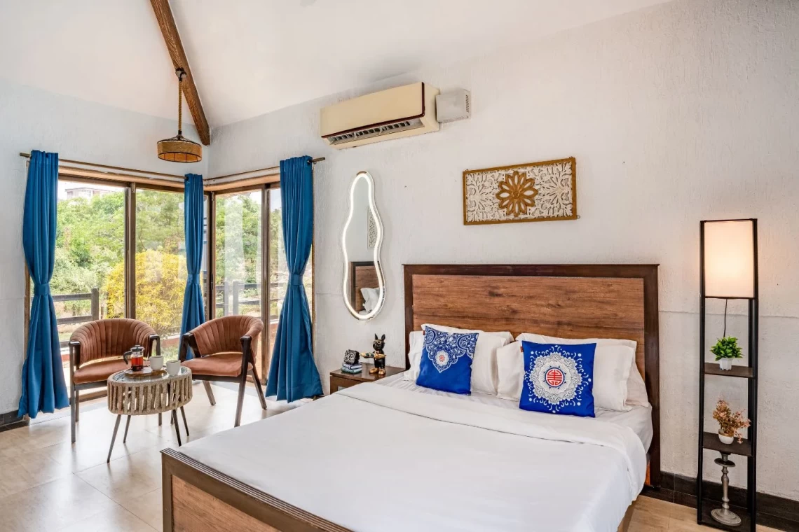 5 BHK villa with Private Cricket Turf & Private Paddle Court in Lonavala