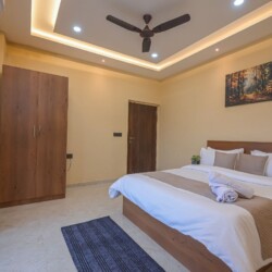 Giridhar Palace