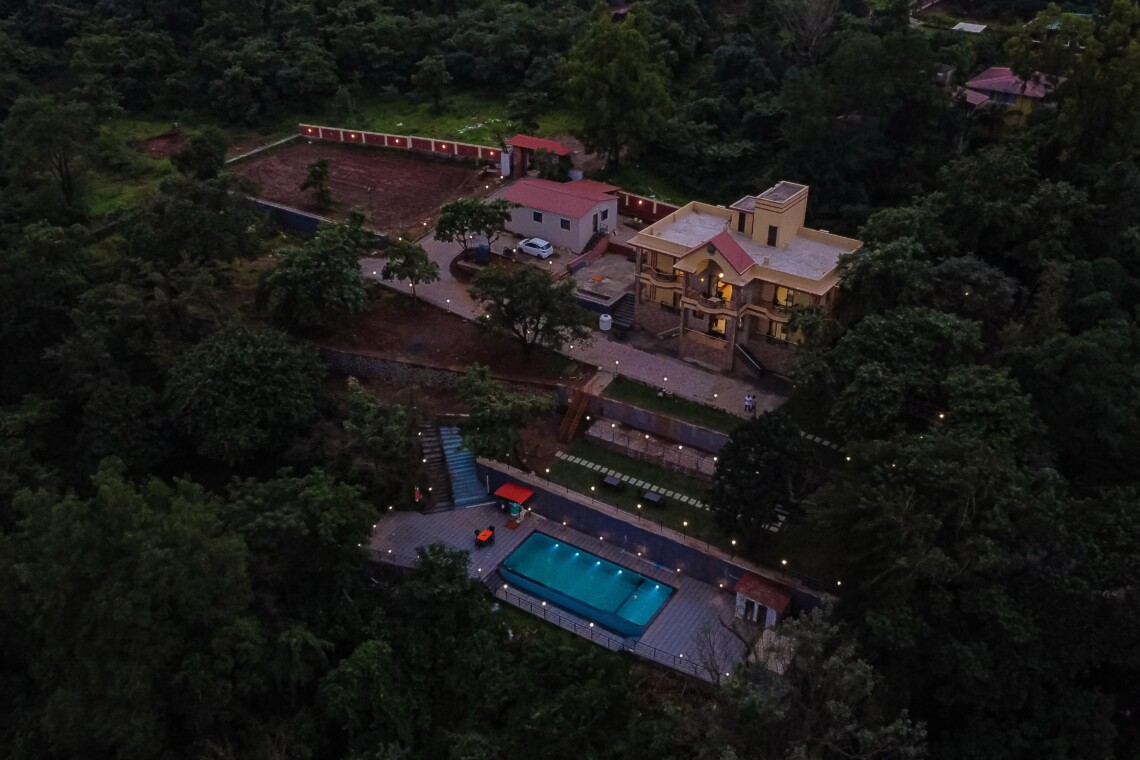 Luxury 7 BHK Mountain View Villas in Girivan Mulshi